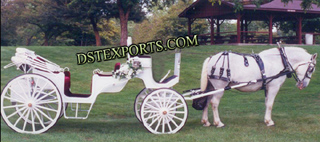 Elegent Wedding White Victoria Carriage
