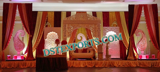 WEDDING DESIGNER LIGHTED STAGE