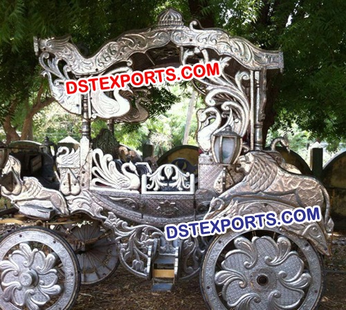 INDIAN WEDDING HORSE DRAWN BUGGY