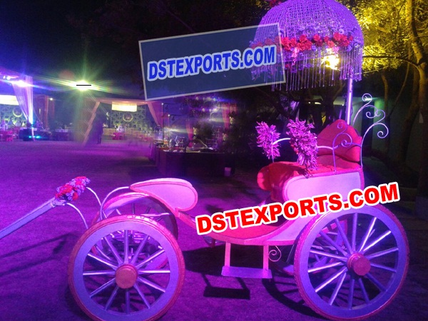 SMALL WEDDING HORSE BUGGY