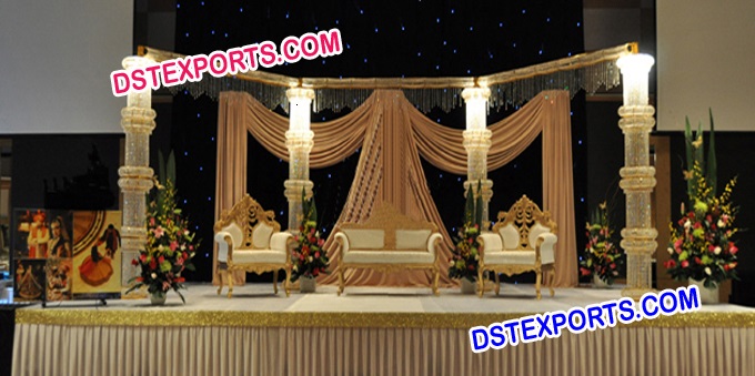 Wedding Stage With Gold Crystal Pillars