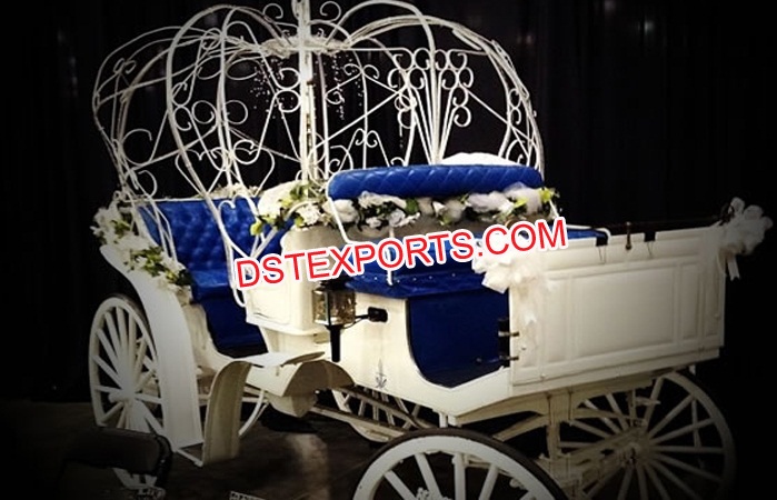 Small Cinderella Pumpkin Horse Carriage