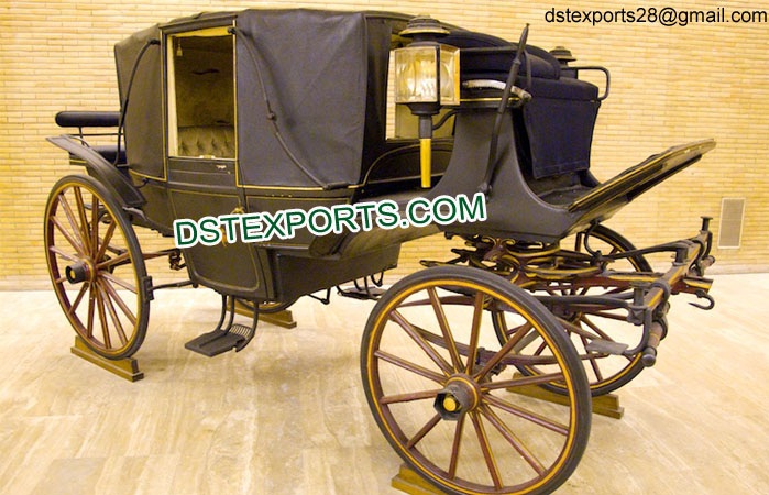 Royal Horse Drawn Covered Buggy Carriage