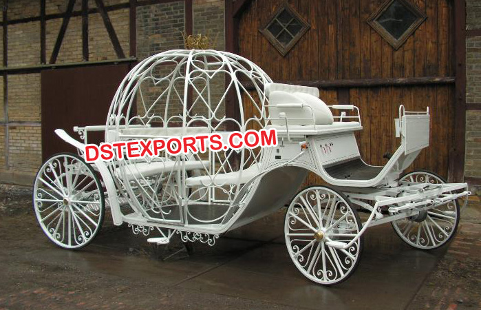 Beautiful White Cinderella Horse Carriages