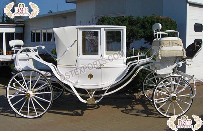Victorian Royal Horse Drawn Carriage