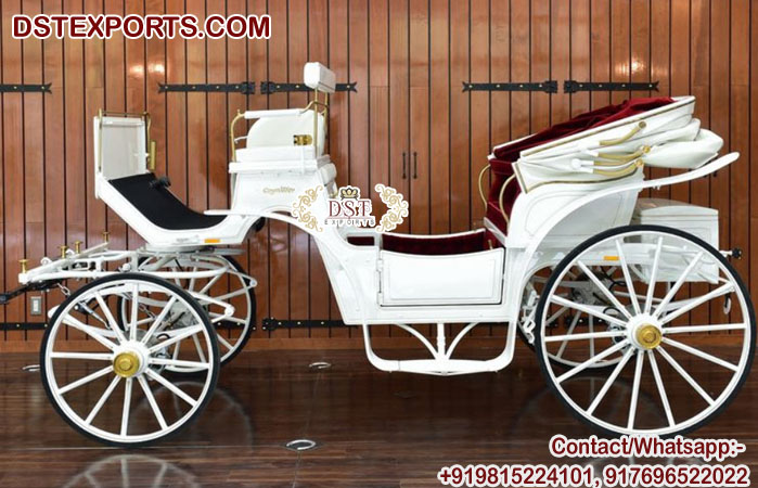 Splendid Horse Drawn 4 Wheeler Carriage