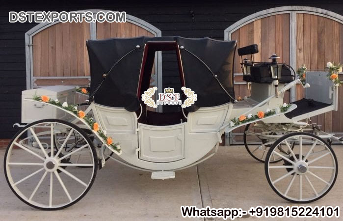 Stylish Hooded Landau Horse Drawn Carriage