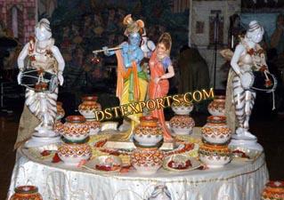 INDIAN WEDDING  RADHA KRISHAN STAGE SET