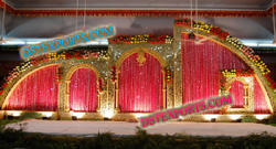 WEDDING STAGE GOLDEN BACKDROP SET