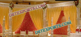 WEDDING GOLDEN CARVED STAGES