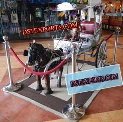 SHOW ROOM HORSE CART