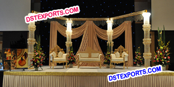 Wedding Stage With Gold Crystal Pillars