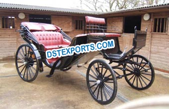 Classic Voiture Vis Vis Horse Carriage