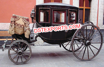 Royal Luxury Wedding Black Carriage