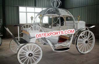 New Look Mini Cinderella Horse Carriage