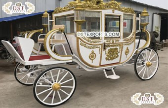 Royal And Luxury Horse Drawn Carriage